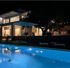 5 bedroom luxury villa with infinity pool, sea views and tennis court near Chania, sleeps 10